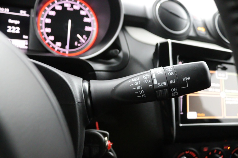 Suzuki Swift - 1.2 Select Smart Hybrid 21