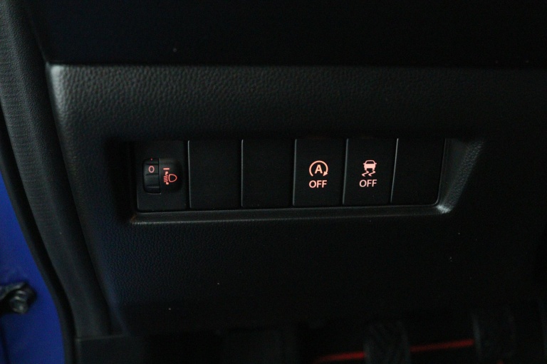 Suzuki Swift - 1.2 Select Smart Hybrid 32