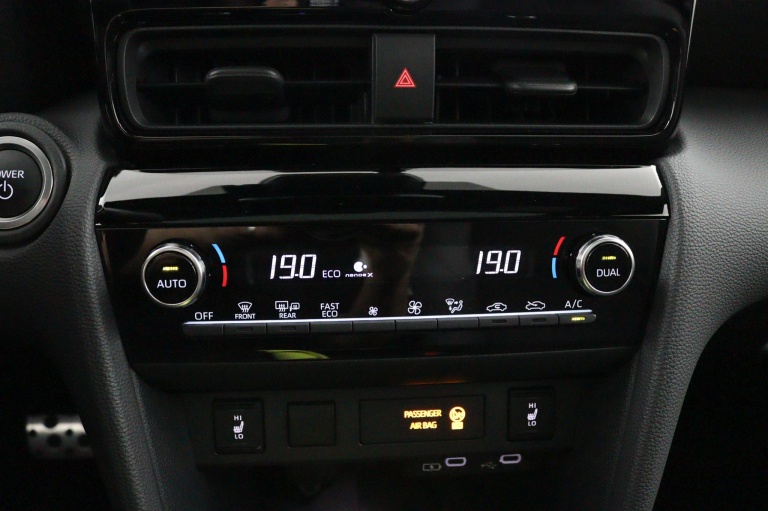 Toyota Yaris Cross - 1.5 Hybrid 130 GR SPORT 18