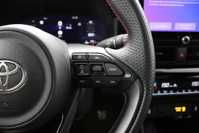 Toyota Yaris Cross - 1.5 Hybrid 130 GR SPORT 20