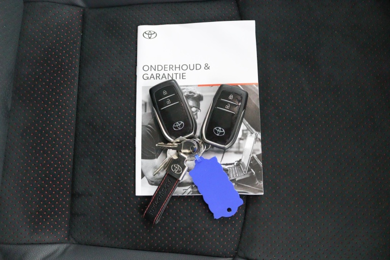 Toyota Yaris Cross - 1.5 Hybrid 130 GR SPORT 28