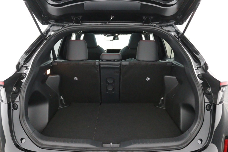 Toyota Yaris Cross - 1.5 Hybrid 130 GR SPORT 31