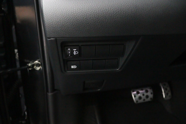 Toyota Yaris Cross - 1.5 Hybrid 130 GR SPORT 34