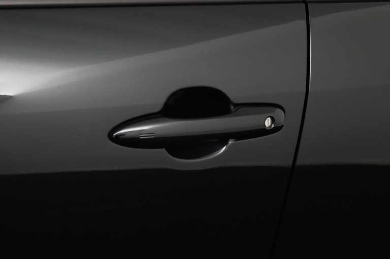 Toyota Yaris Cross - 1.5 Hybrid 130 GR SPORT 39