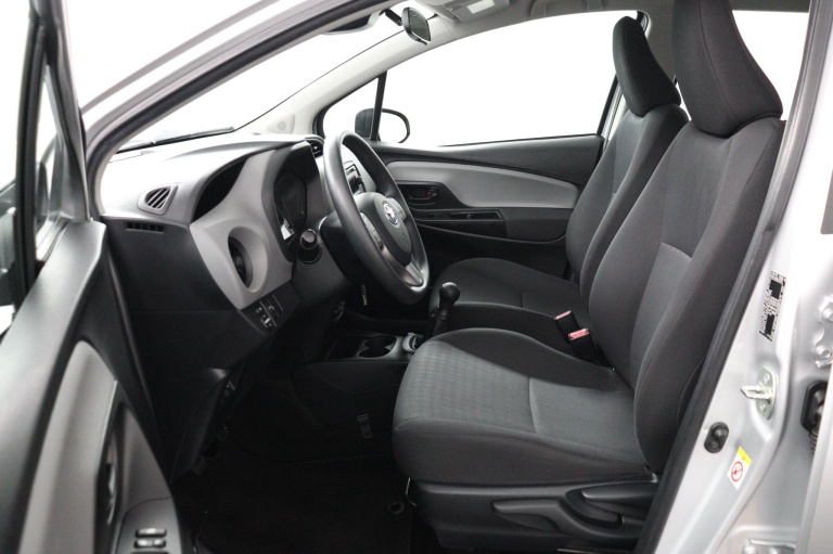 Toyota Yaris - 1.0 VVT-i Aspiration 16
