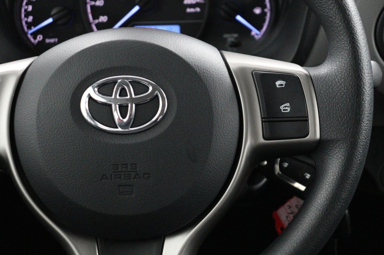 Toyota Yaris - 1.0 VVT-i Aspiration 19