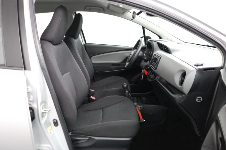 Toyota Yaris - 1.0 VVT-i Aspiration 21