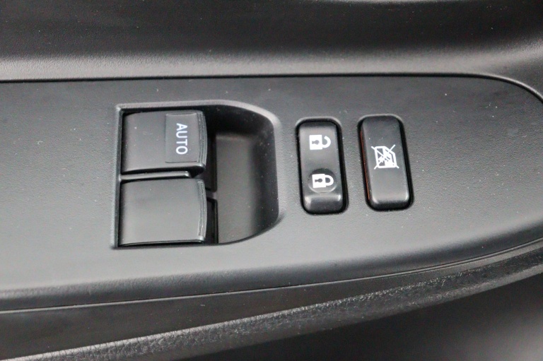 Toyota Yaris - 1.0 VVT-i Aspiration 28