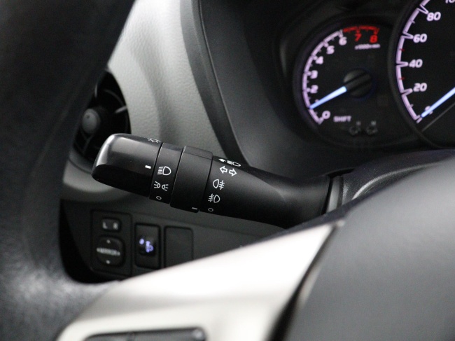 Toyota Yaris - 1.0 VVT-i Aspiration