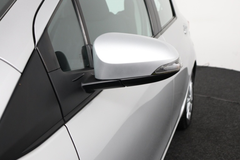 Toyota Yaris - 1.0 VVT-i Aspiration 37