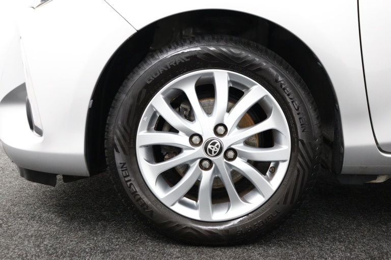 Toyota Yaris - 1.0 VVT-i Aspiration 38