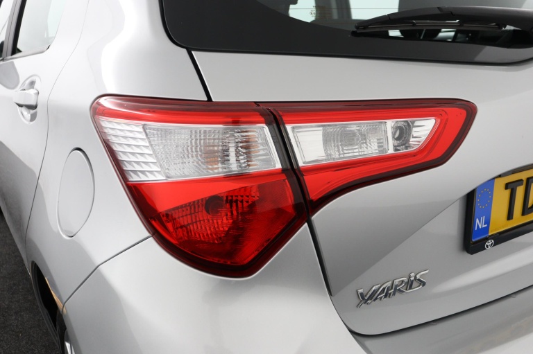 Toyota Yaris - 1.0 VVT-i Aspiration 41