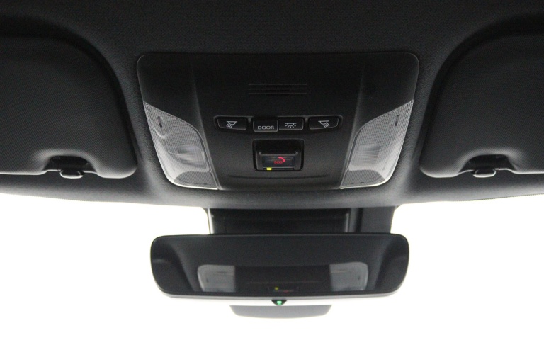 Toyota Corolla Touring Sports - 1.8 Hybrid Dynamic 32