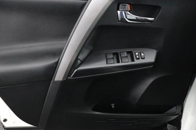 Toyota RAV4 - 2.5 Hybrid Executive 28