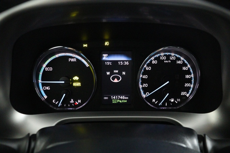 Toyota RAV4 - 2.5 Hybrid Executive 6