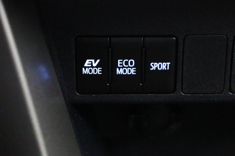 Toyota RAV4 - 2.5 Hybrid Executive 65