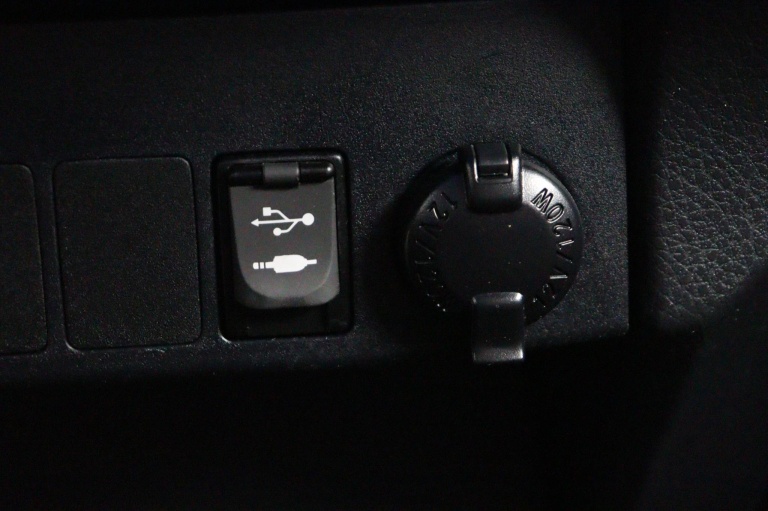 Toyota RAV4 - 2.5 Hybrid Executive 66