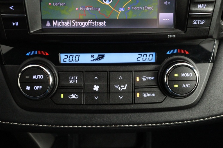 Toyota RAV4 - 2.5 Hybrid Executive 7