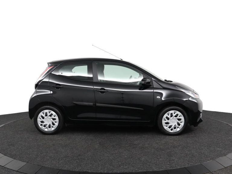 Toyota Aygo - 1.0 VVT-i x-play 13