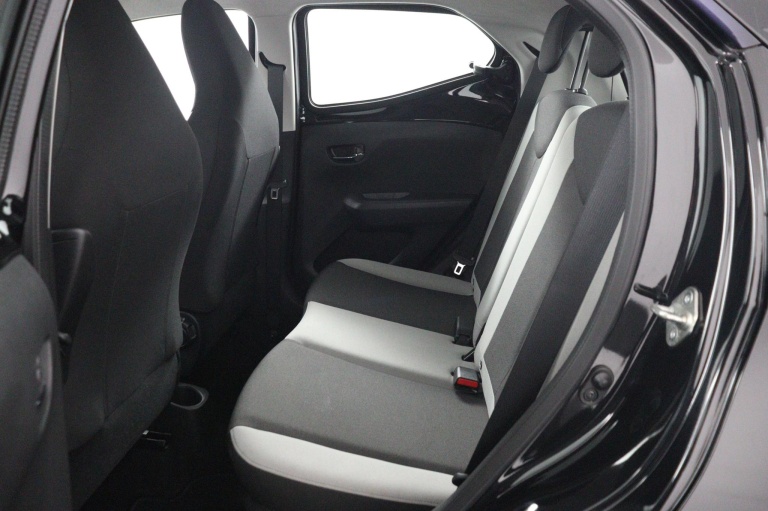 Toyota Aygo - 1.0 VVT-i x-play 17