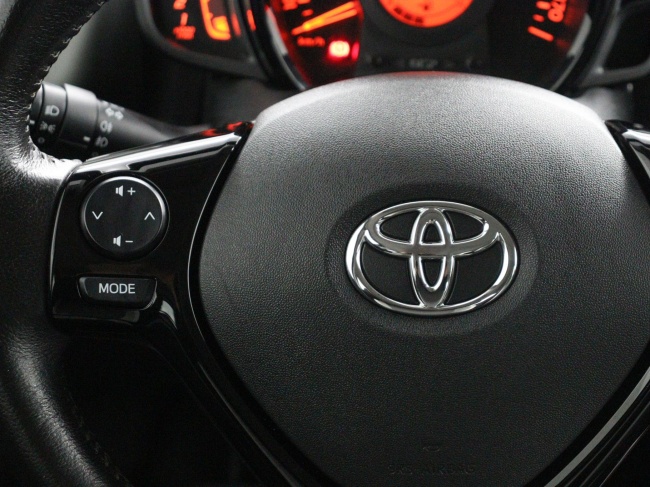 Toyota Aygo - 1.0 VVT-i x-play