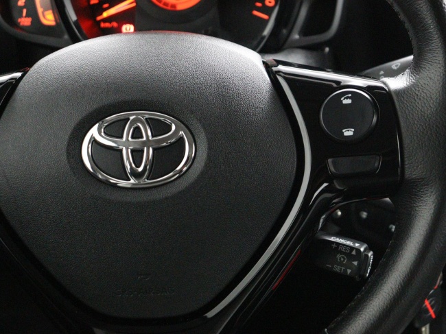 Toyota Aygo - 1.0 VVT-i x-play