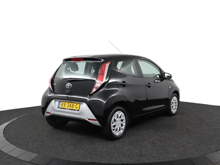 Toyota Aygo - 1.0 VVT-i x-play 2