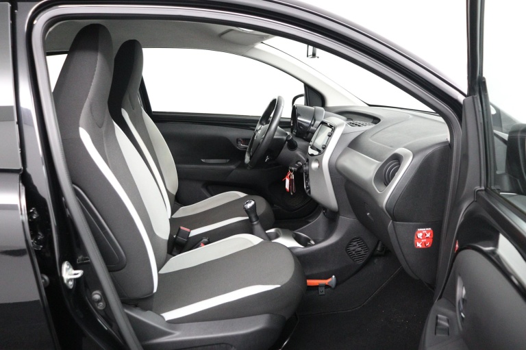 Toyota Aygo - 1.0 VVT-i x-play 21