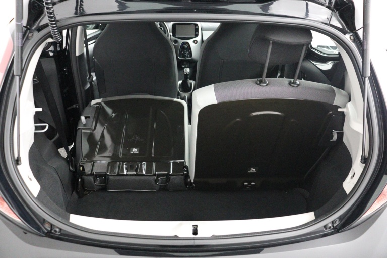 Toyota Aygo - 1.0 VVT-i x-play 24