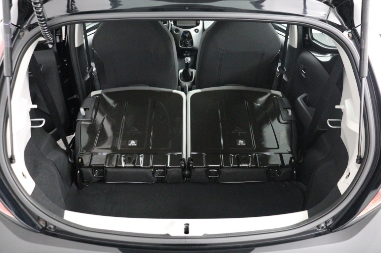 Toyota Aygo - 1.0 VVT-i x-play 25