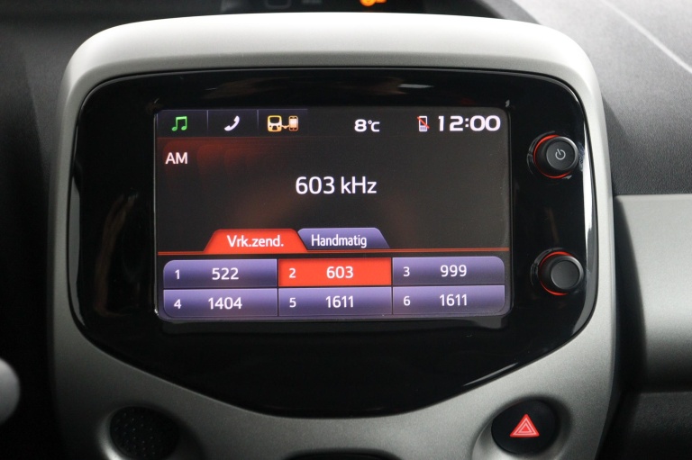 Toyota Aygo - 1.0 VVT-i x-play 45