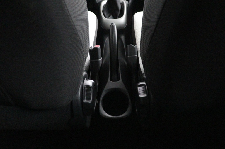 Toyota Aygo - 1.0 VVT-i x-play 55