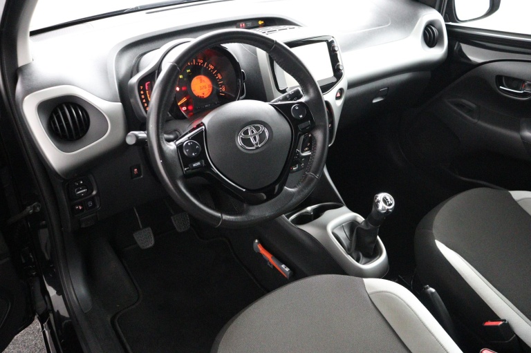 Toyota Aygo - 1.0 VVT-i x-play 58