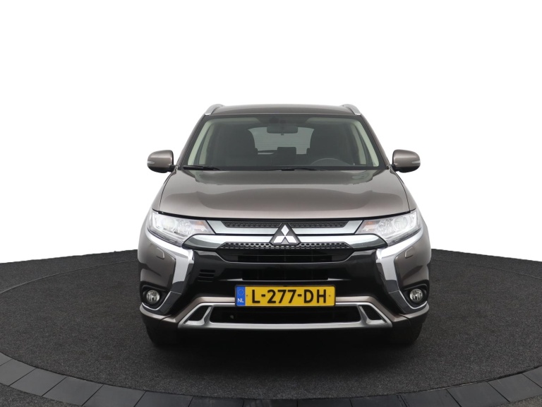 Mitsubishi Outlander - 2.4 PHEV Pure 13