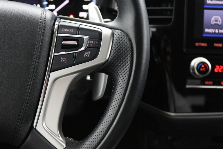 Mitsubishi Outlander - 2.4 PHEV Pure 17