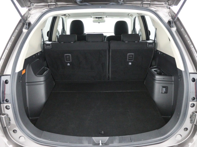 Mitsubishi Outlander - 2.4 PHEV Pure