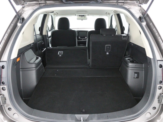 Mitsubishi Outlander - 2.4 PHEV Pure