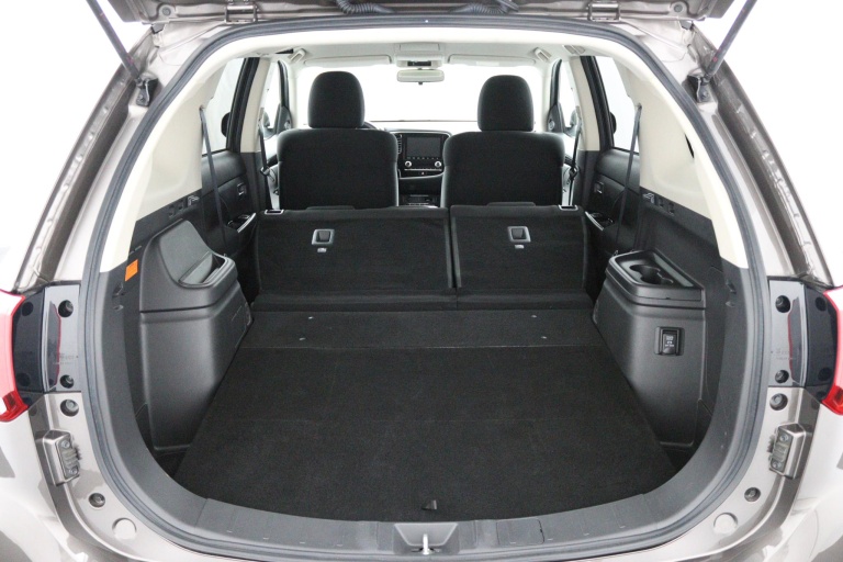 Mitsubishi Outlander - 2.4 PHEV Pure 22