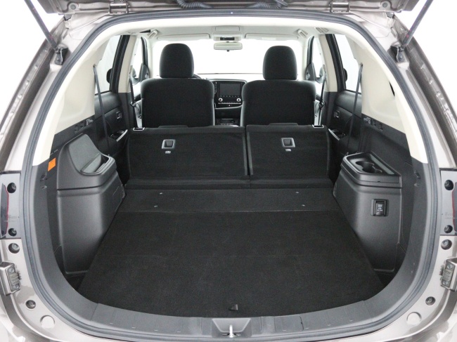 Mitsubishi Outlander - 2.4 PHEV Pure