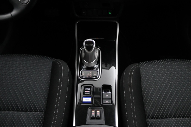 Mitsubishi Outlander - 2.4 PHEV Pure 23