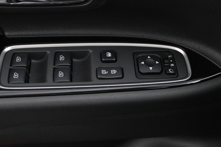 Mitsubishi Outlander - 2.4 PHEV Pure 24