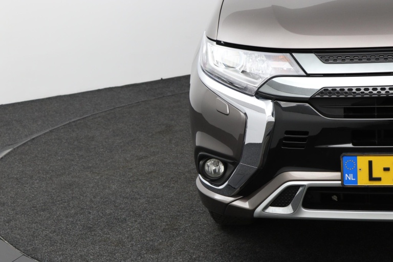 Mitsubishi Outlander - 2.4 PHEV Pure 31