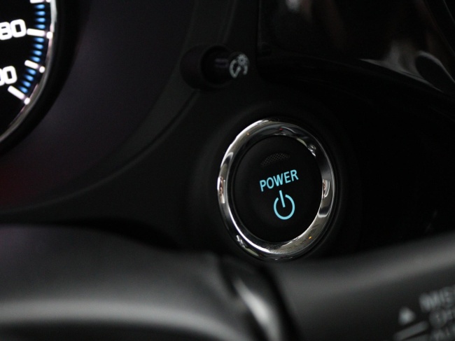 Mitsubishi Outlander - 2.4 PHEV Pure