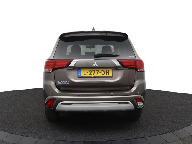Mitsubishi Outlander - 2.4 PHEV Pure