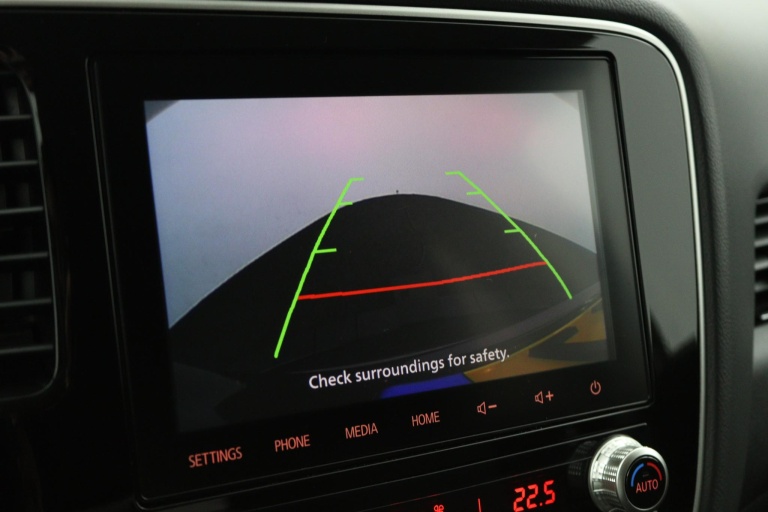 Mitsubishi Outlander - 2.4 PHEV Pure 8