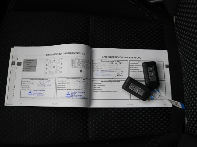 Mitsubishi Outlander - 2.4 PHEV Pure