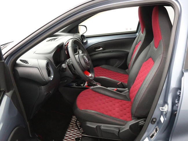 Toyota Aygo X - 1.0 VVT-i S-CVT automaat