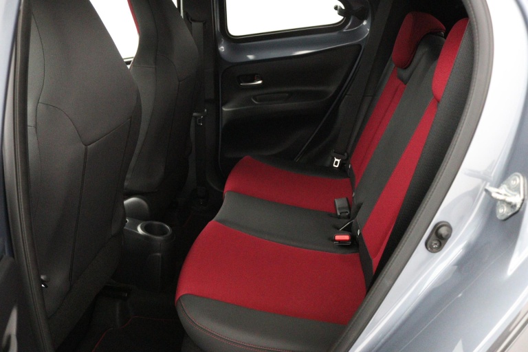 Toyota Aygo X - 1.0 VVT-i S-CVT automaat 18