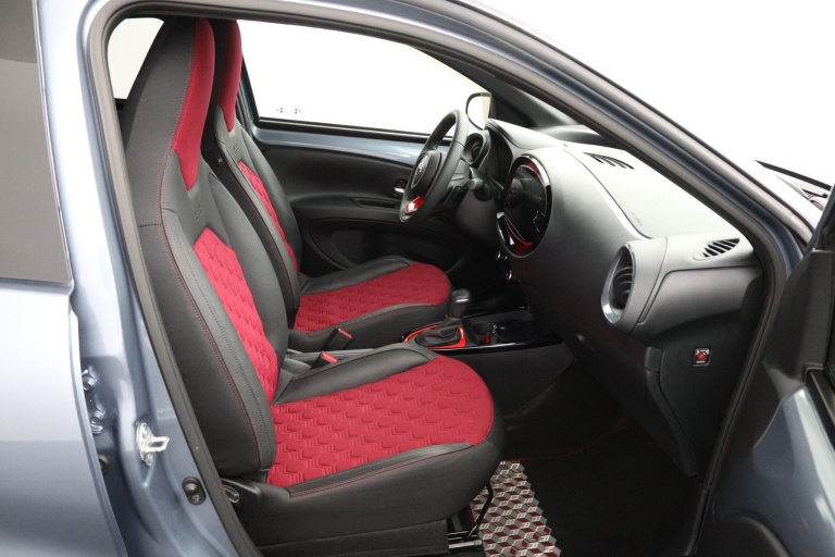 Toyota Aygo X - 1.0 VVT-i S-CVT automaat 22