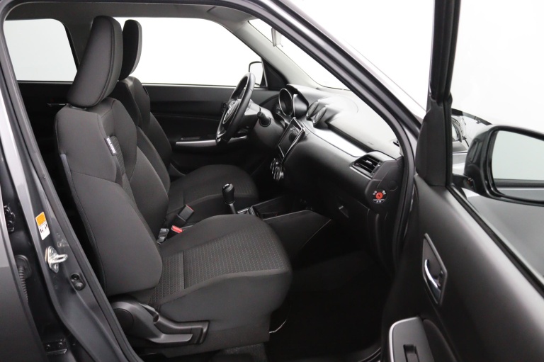 Suzuki Swift - 1.2 Style Smart Hybrid 10